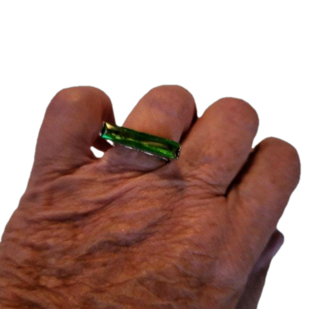 Ladies Rectangular Green Faux Stone Ring